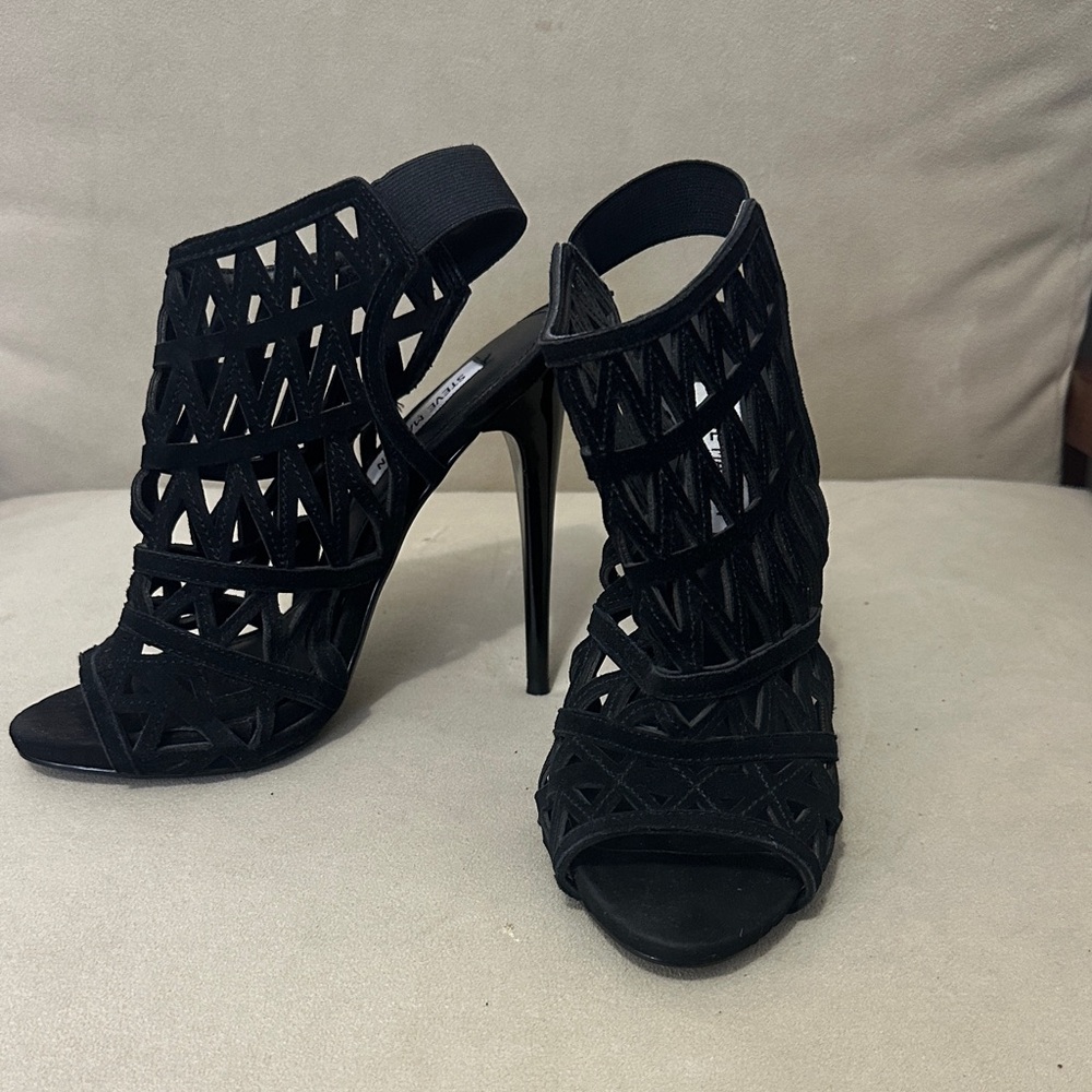 Steve Madden Black Cutout Heels
